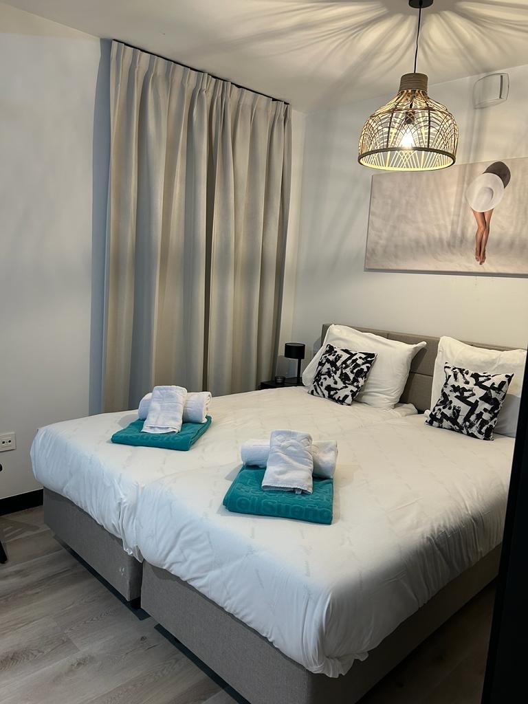 Slaapkamer voor twee in 4 persoons appartement nabij Málaga, Andalusië